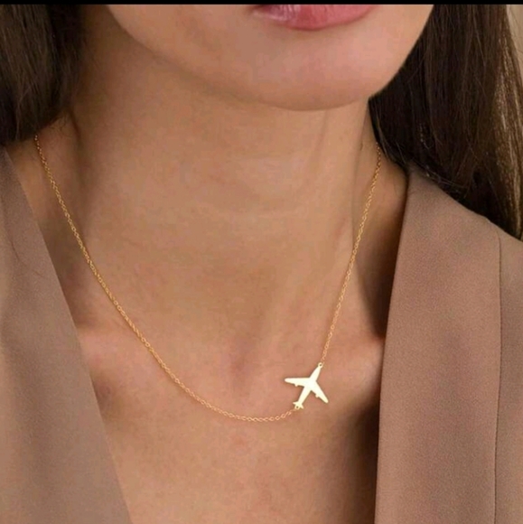 NEW!! 18K Gold Plated Airplane Pendant Pendant Chain Necklace - Picture 1 of 5